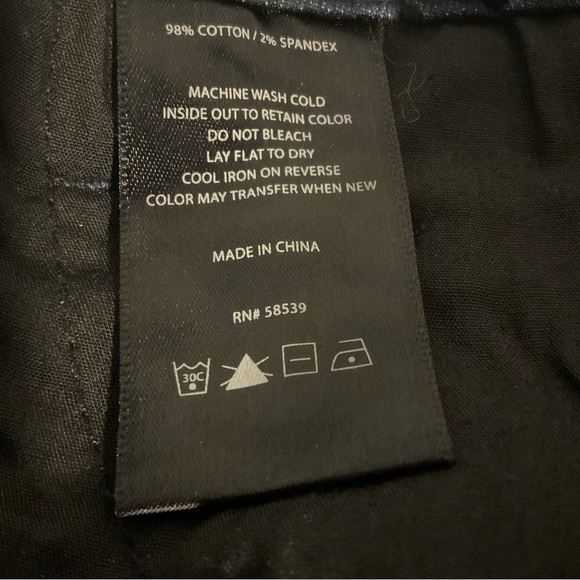 Kut from the Kloth Dianna Skinny Indigo Velvet Polka Dot Jeans Size 8; NWT’s. - Picture 13 of 16